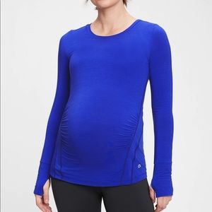 NWT Gap Fit Maternity Breathe shirt size Small